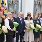 путин жени осми 8 март