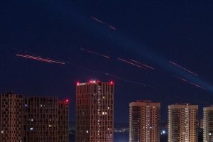 Киев бе подложен на среднощна руска дронова атака