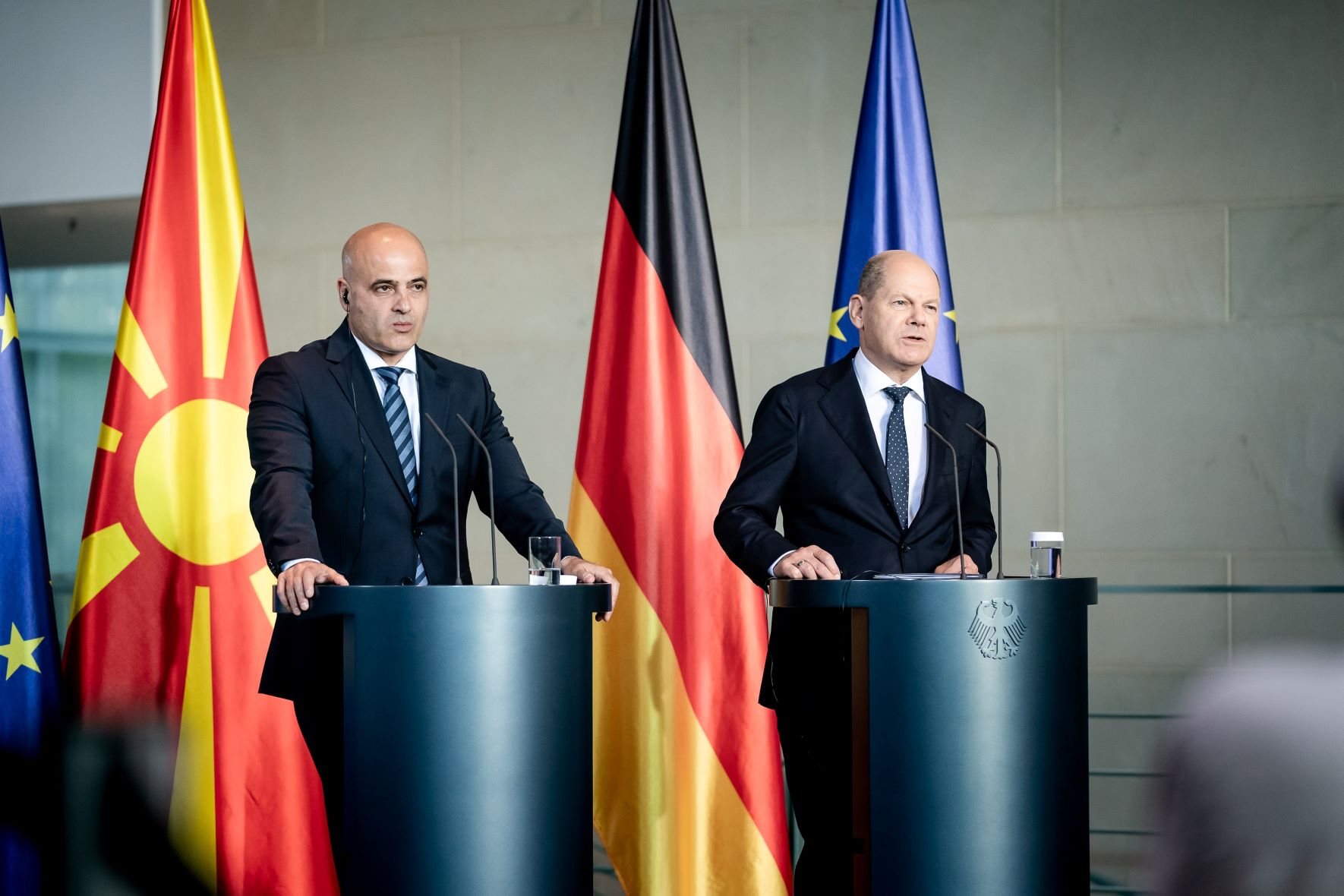 Димитър Ковачевски Олаф Шолц