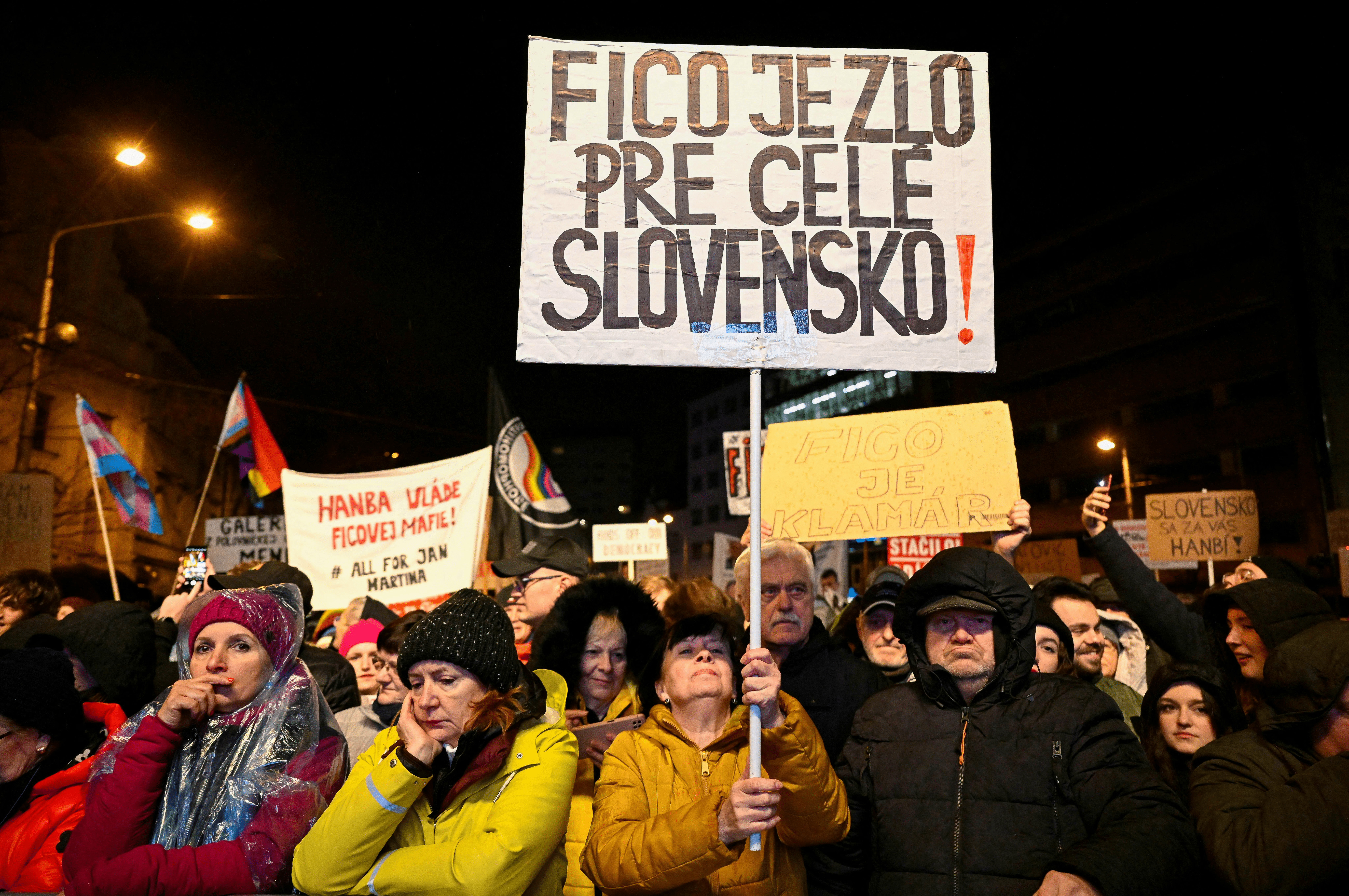 словакия протести фицо, протести срещу правителството на Фицо