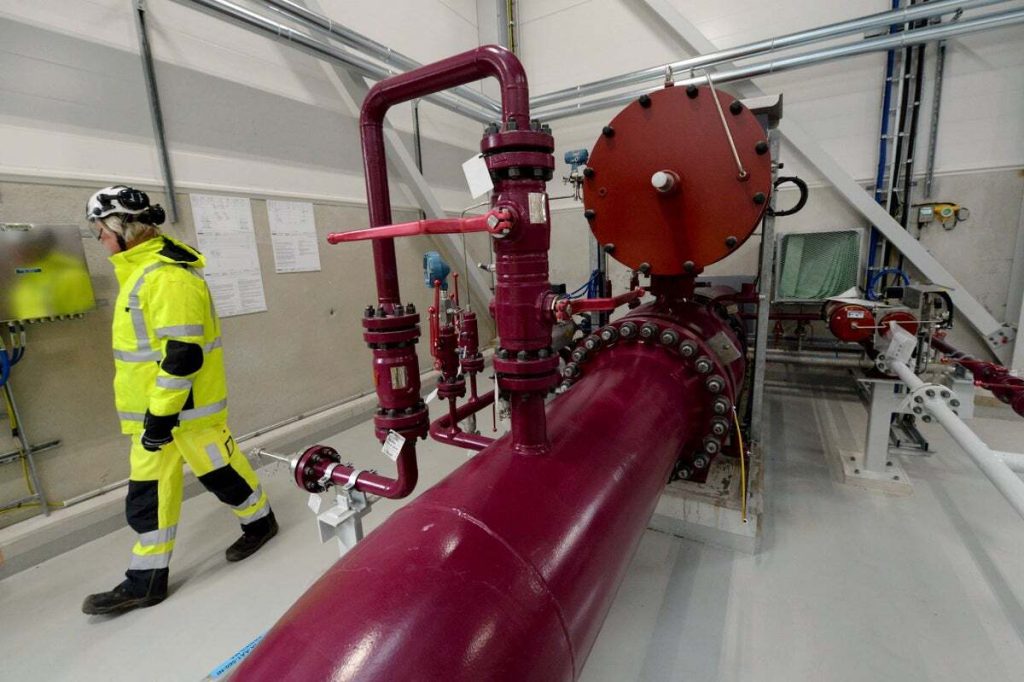 Европа преговаря за продължаване на доставките на руски газ през Украйна