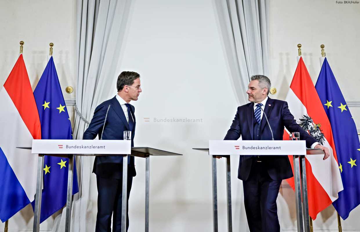 марк рюте карл нехамер