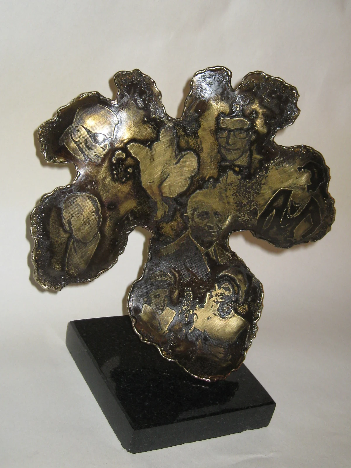 002 plastika bg modna ikona