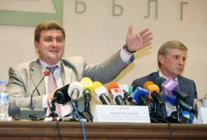 Пресконференция ЛукойлВалентин Златев - генерален директор Лукойл България ЕООДОлег Дуров - началник н ГУ Нефтопререботка и нефтохимия  ОАО Лукойл