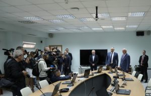 Осигуряваме още повече публичност и прозрачност за изборите, увери премиерът