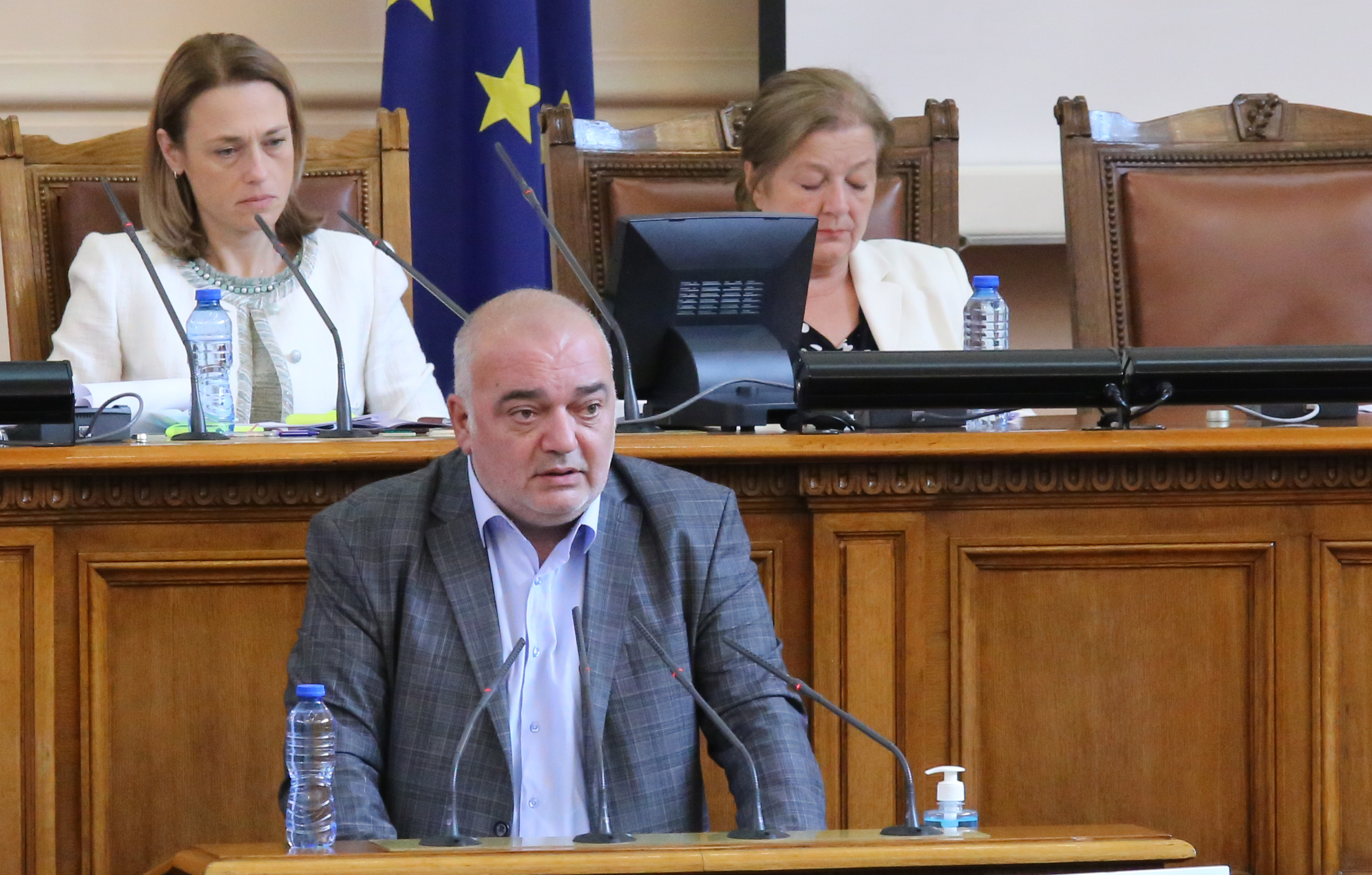 Парламент Арман Бабикян