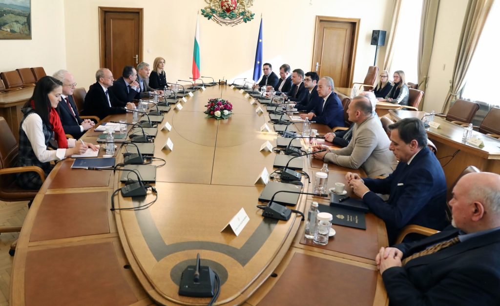 Гълъб Донев
