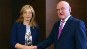 Екатерина Захариева и Юлиян Попов са предложени за български еврокомисар