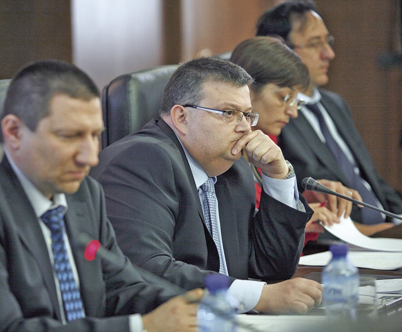 Прокуратурата си направи самокритичен доклад