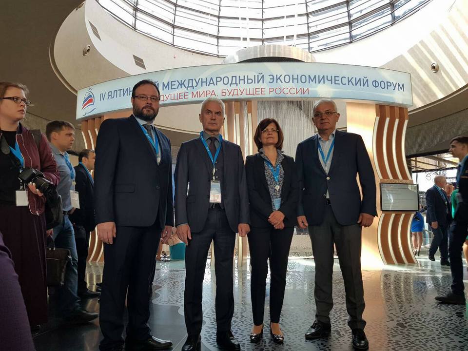 Волен Сидеров в Крим