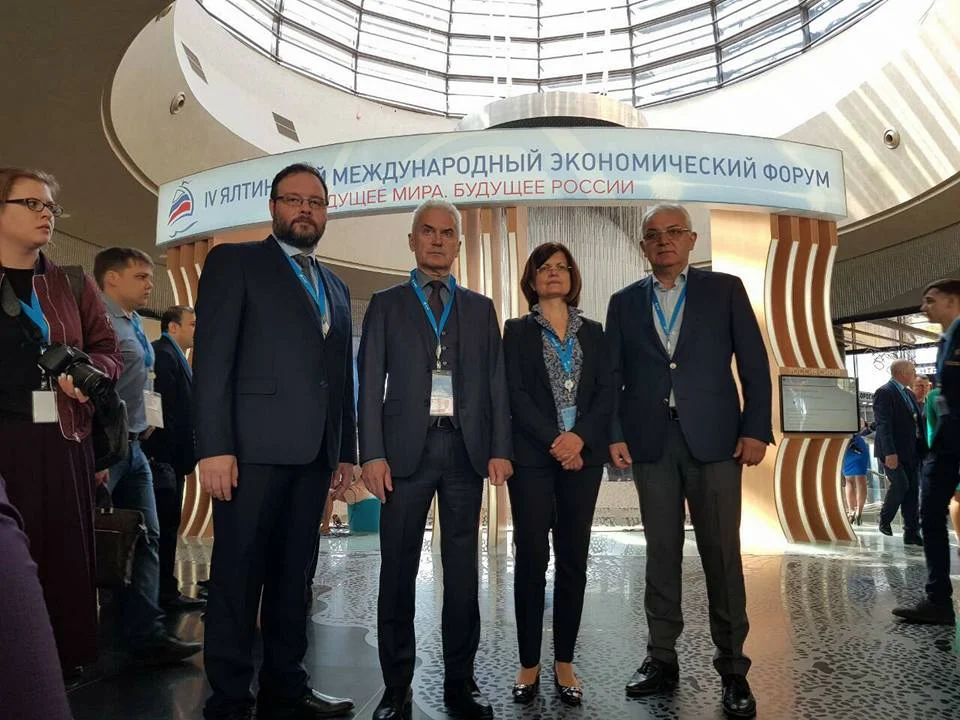 Волен Сидеров в Крим