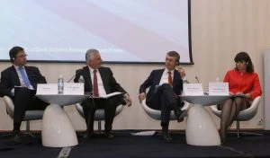 Конференция на ИДЕС : "Одиторската професия в контекста на новото европейско законодатеслтво Петр Криц - президент на Федерацията на европейските счетоводители Васко Райчев - ИДЕС Мартин Мануци - регионален директор по европейските въпроси на Института на експерт-счетоводителите в Англия Ваня Донева - председател на КПНРО