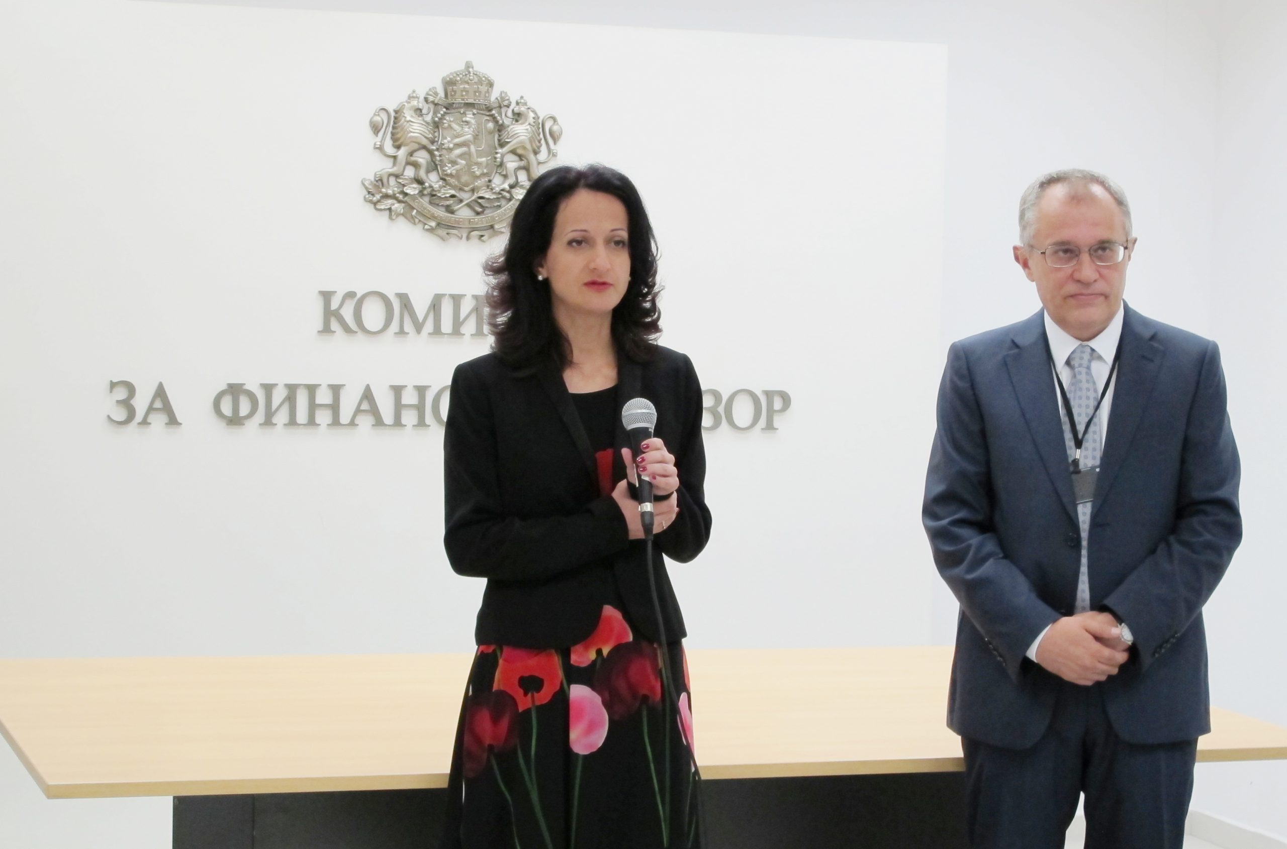 Пресконференция на Карина Караиванова - председател на КФН Марио Гаврилов