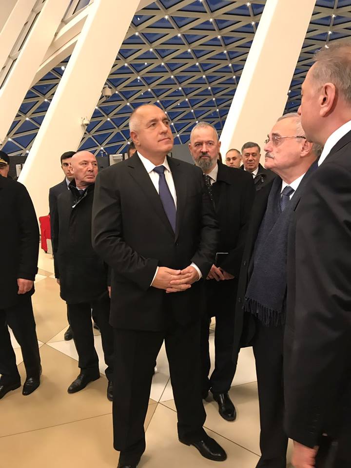 Премиерите на Азербайджан и България Артур Расизаде и Бойко Борисов откриха новата авиолиния Баку-София