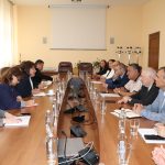 Министър Велкова се срещна с представители на Камарата на строителите в България