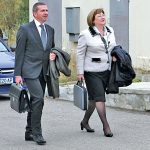 Съпругата на банкера Цветан Василев Антоанета излиза от следствието във ведро настроение.
