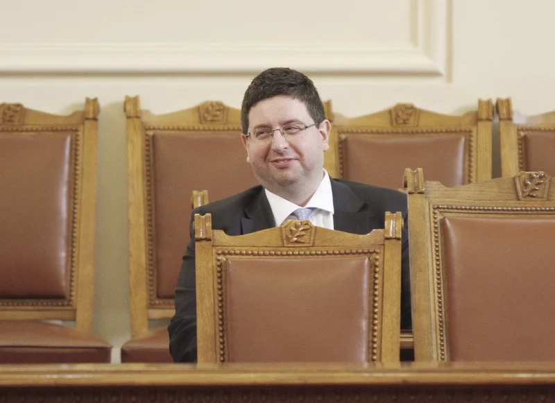 Петър Чобанов