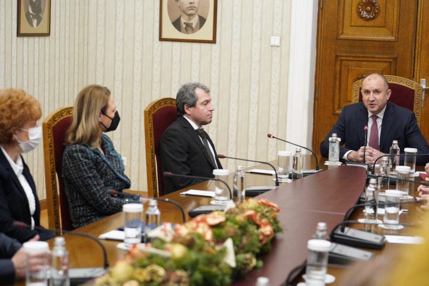 Тошко Йорданов Румен Радев има такъв народ (БНТ)