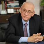 здравният министър