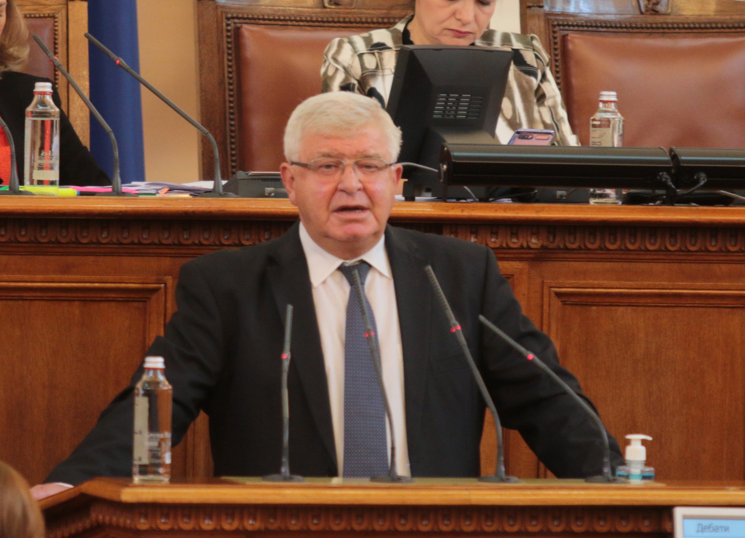 Парламент актуализация на бюджета Кирил Ананиев