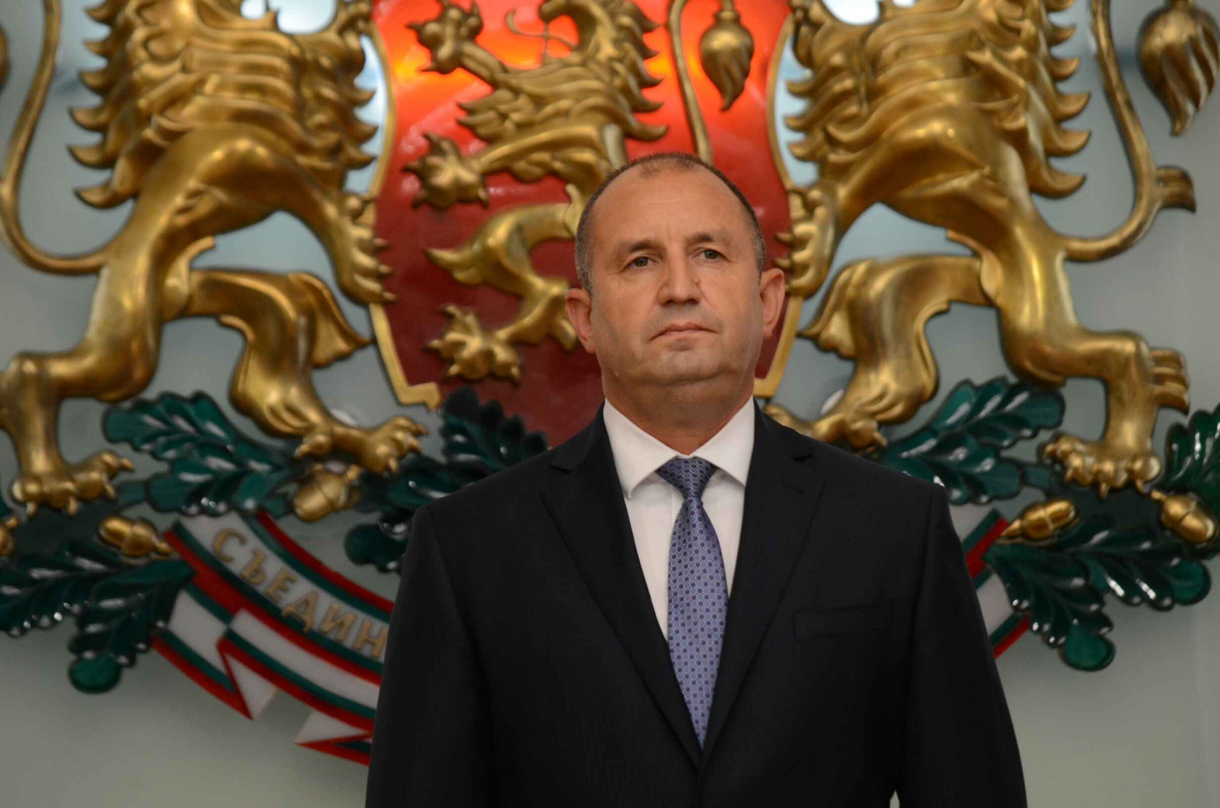 Румен Радев награждава висши военни