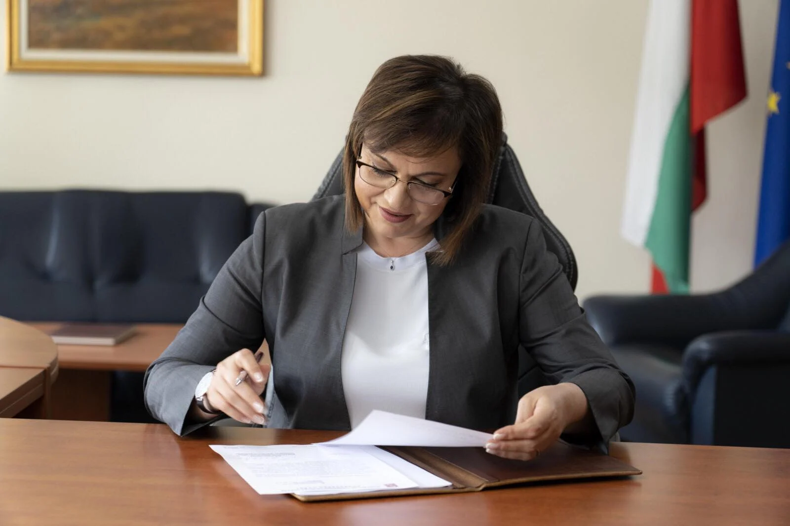 Корнелия Нинова