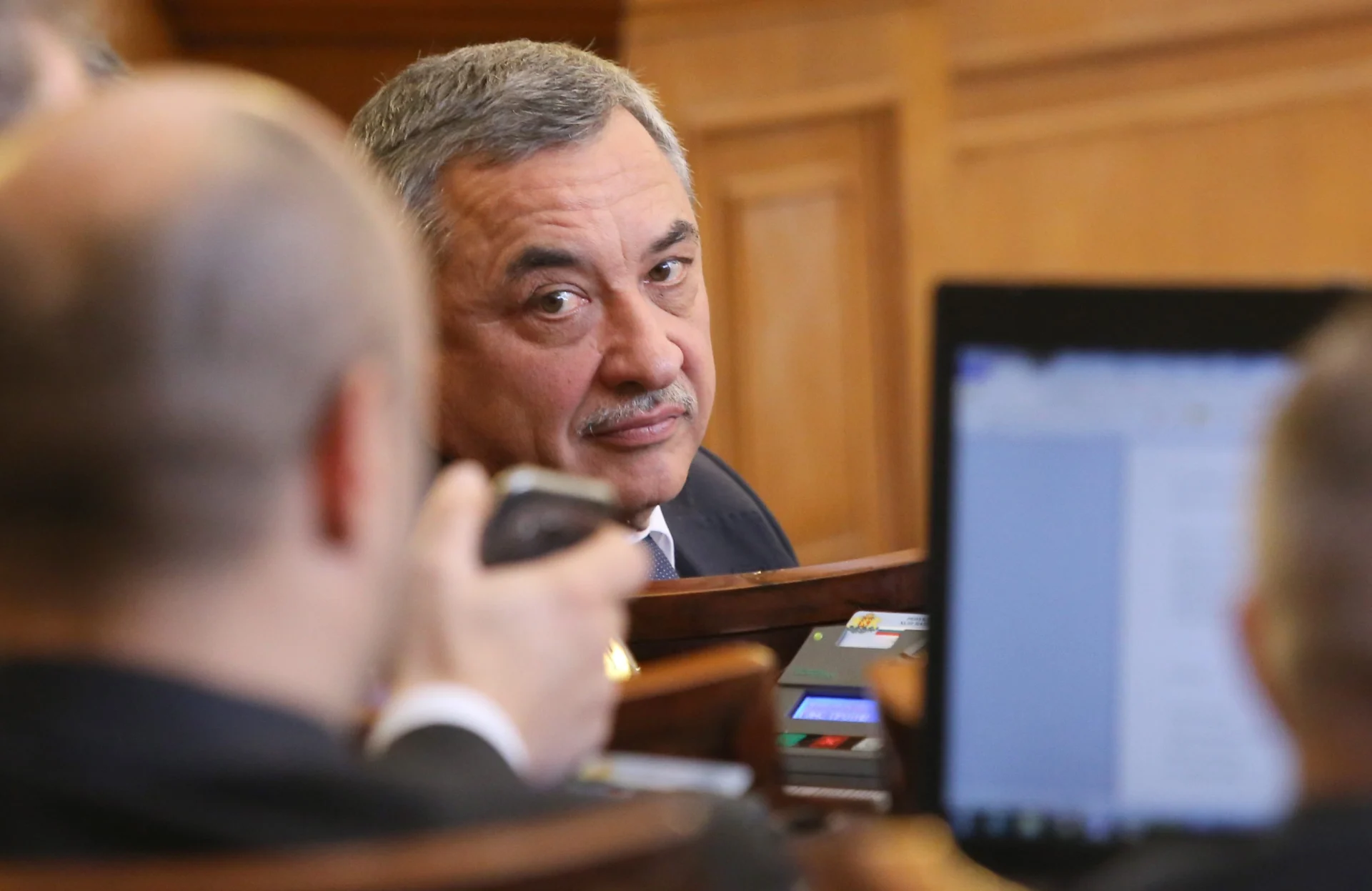 Парламент Валери Симеонов