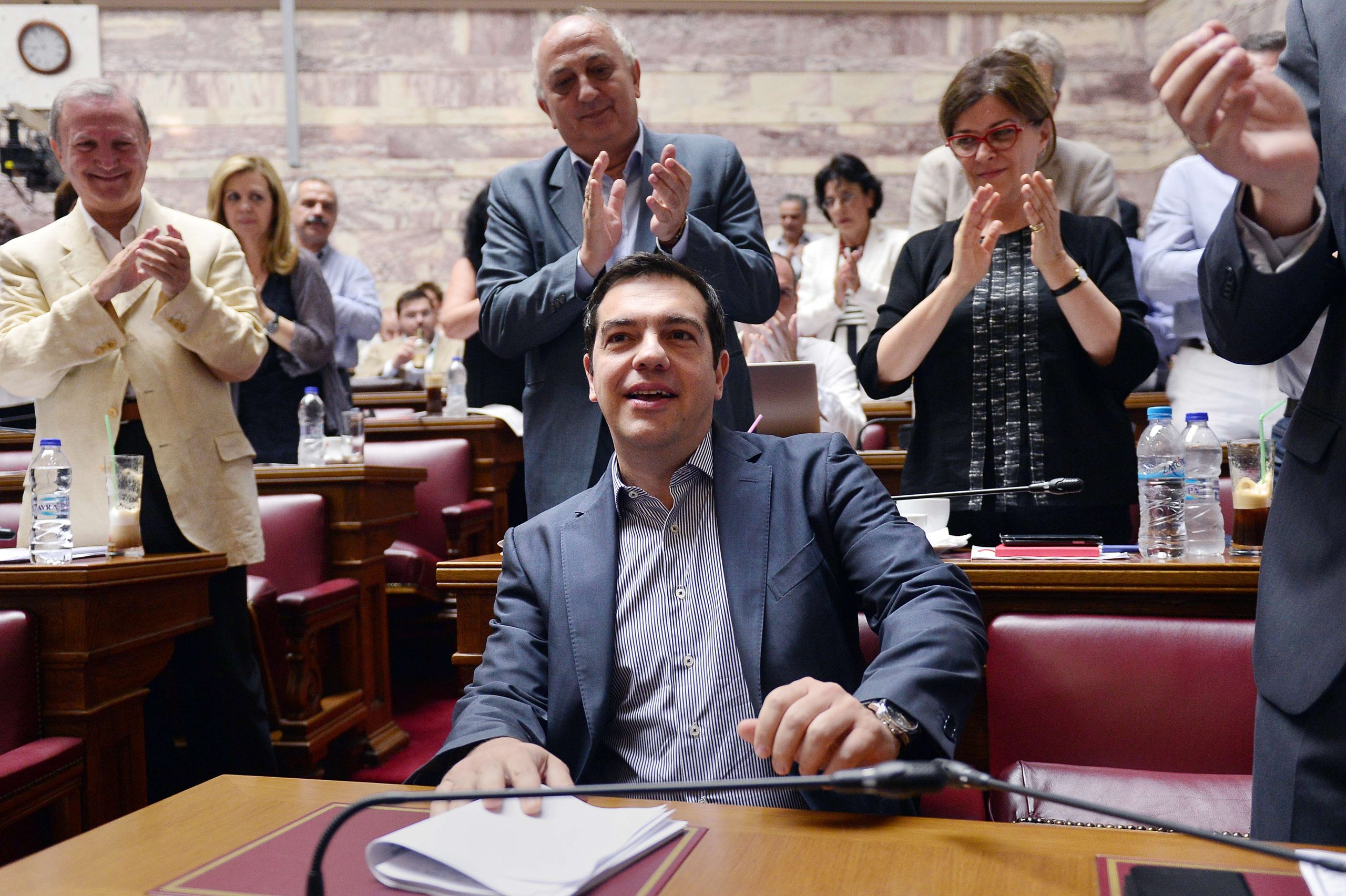 ципрас парламент