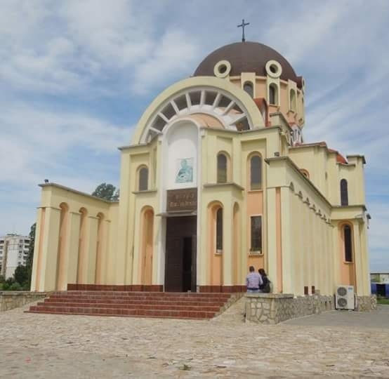 ЗАД „Армеец“ дари средства и подпомага ремонта на столичен храм