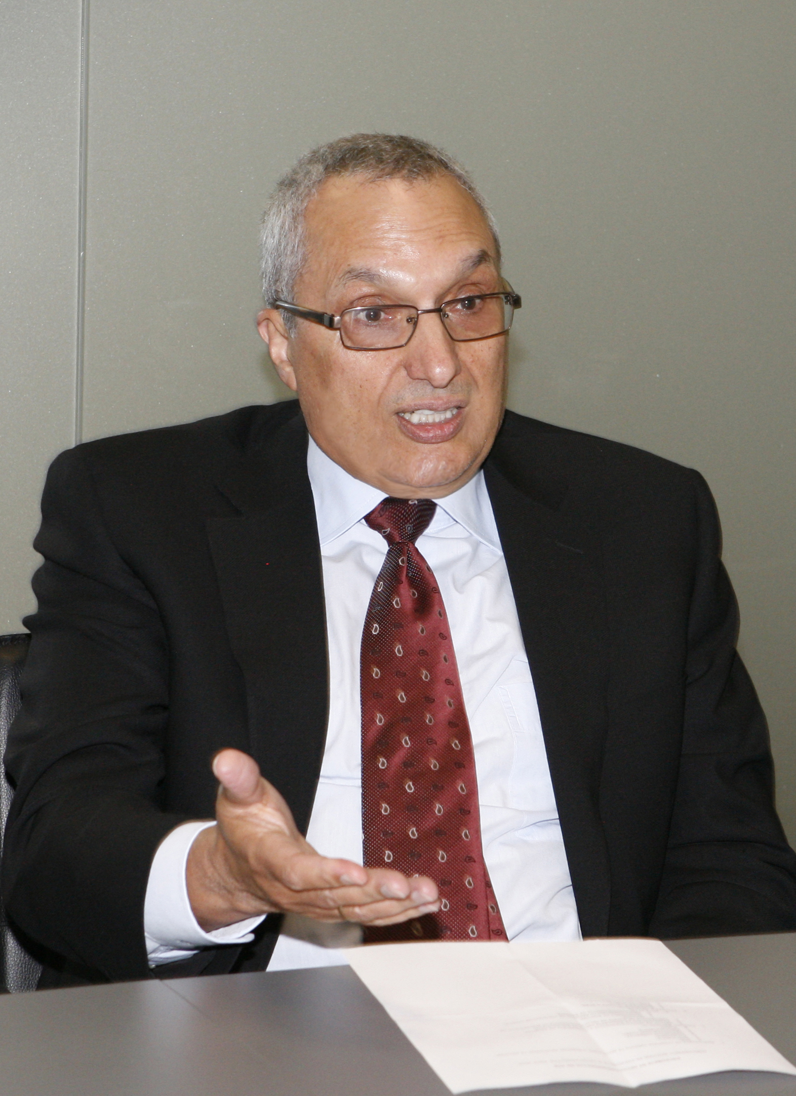 Иван Костов