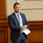 Парламент дебат за оставката на Делян Добрев