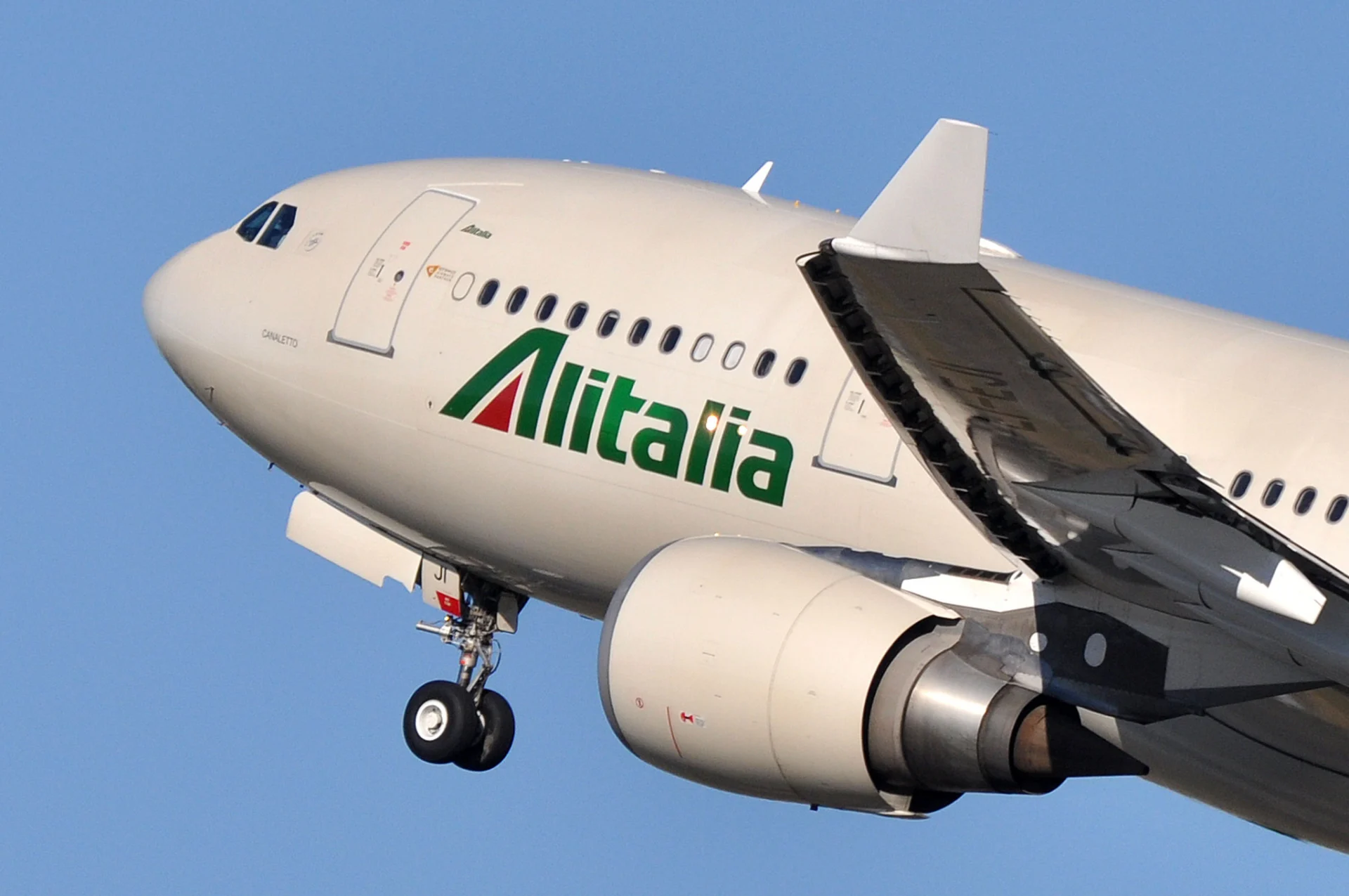 Alitalia алиталия