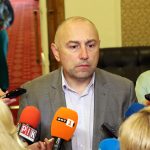 Парламент Любомир Каримански