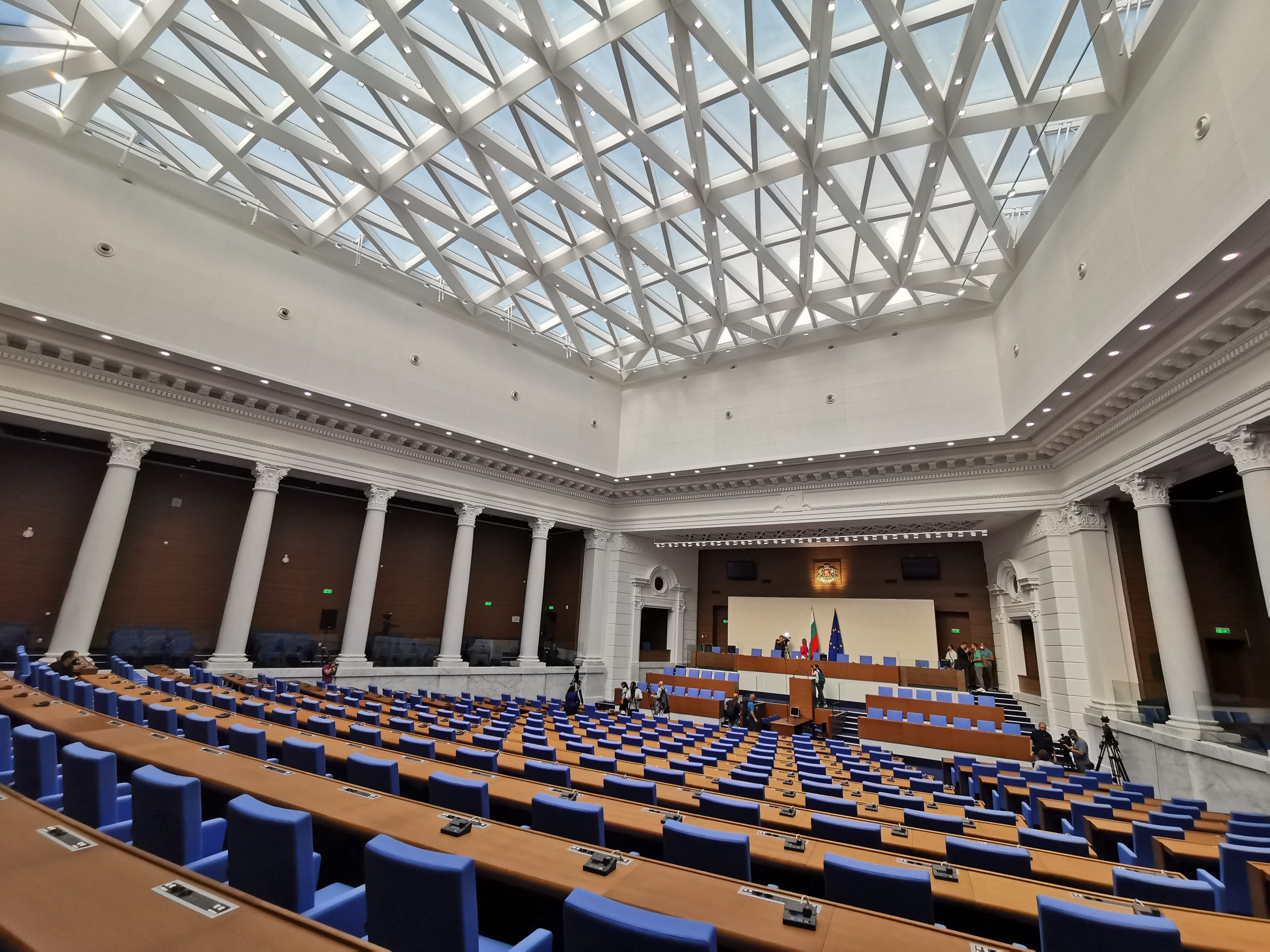 Парламент нова зала
