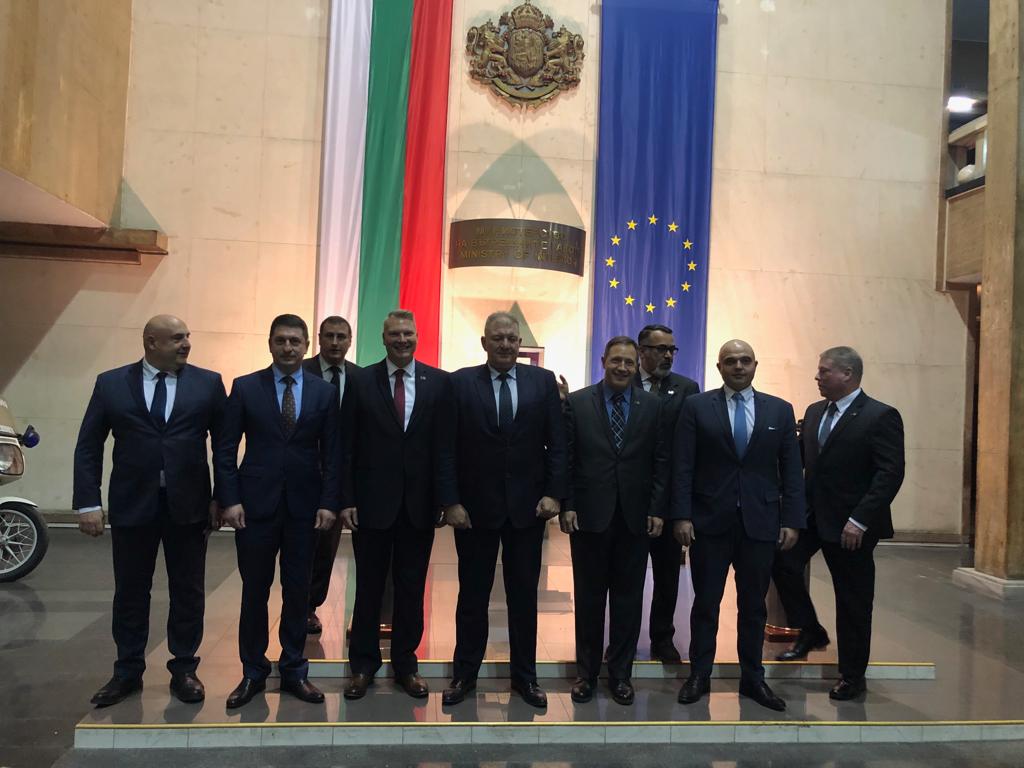 МВР- САЩ