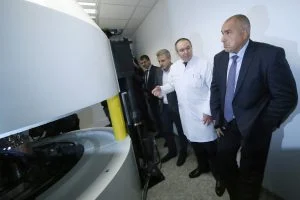 Александровска болница - Официално откриване на Циклотронен комплекс за производство на радиофармацевтици за нуждите на УМБАЛ „Александровска“. На събитието присъстваха премиерът Бойко Борисов и министърът на здравеопазването д-р Петър Москов