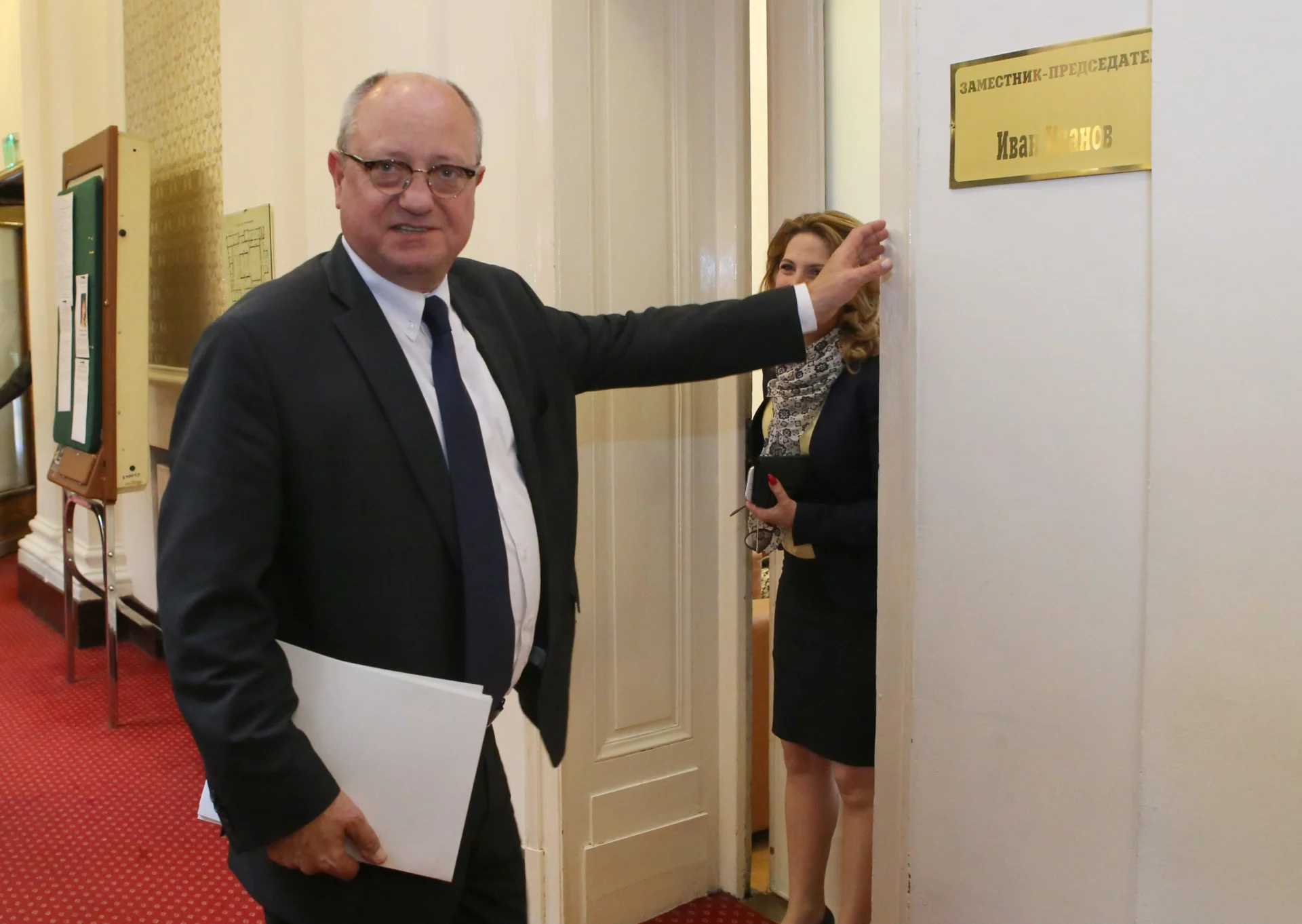 Парламент Тодор Танев мин. на образованието