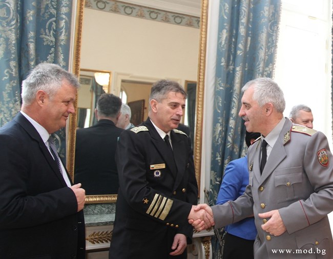ангелов