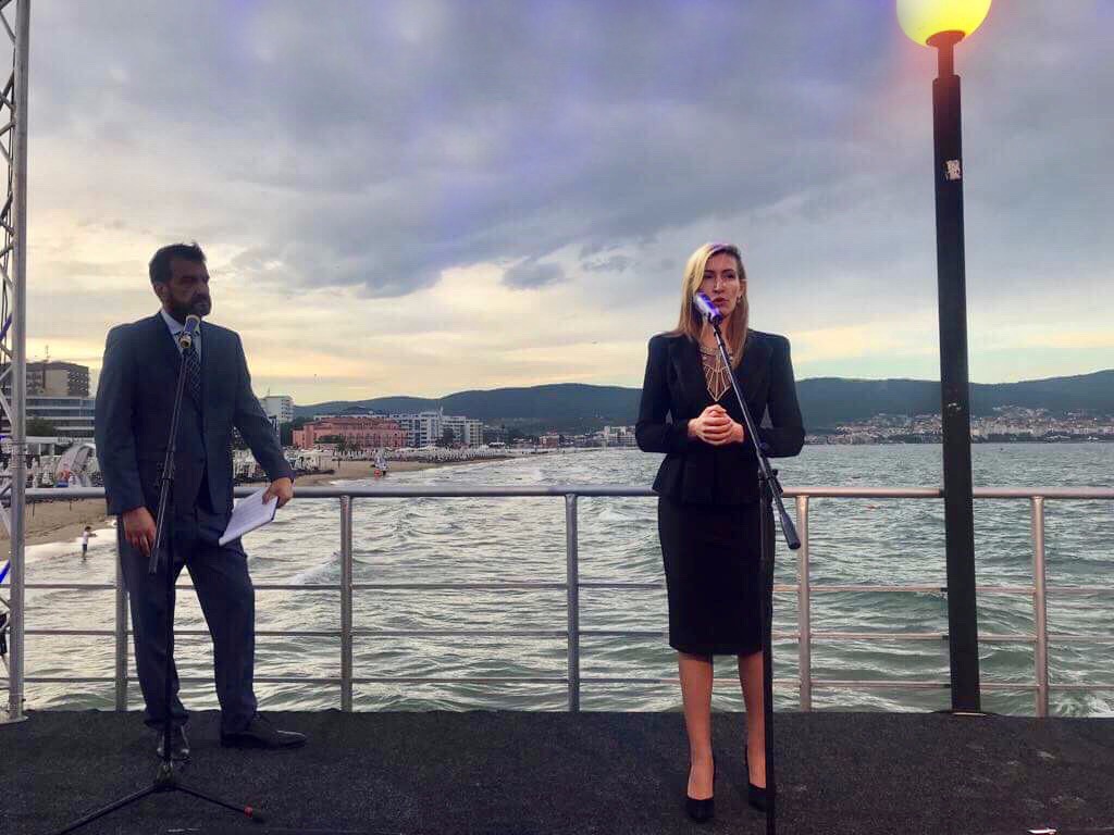 николина ангелкова