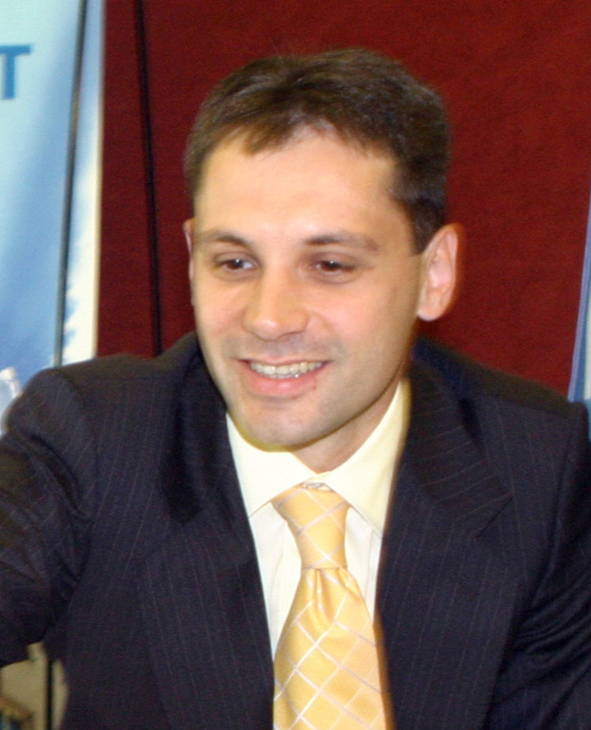 Евгени Луканов