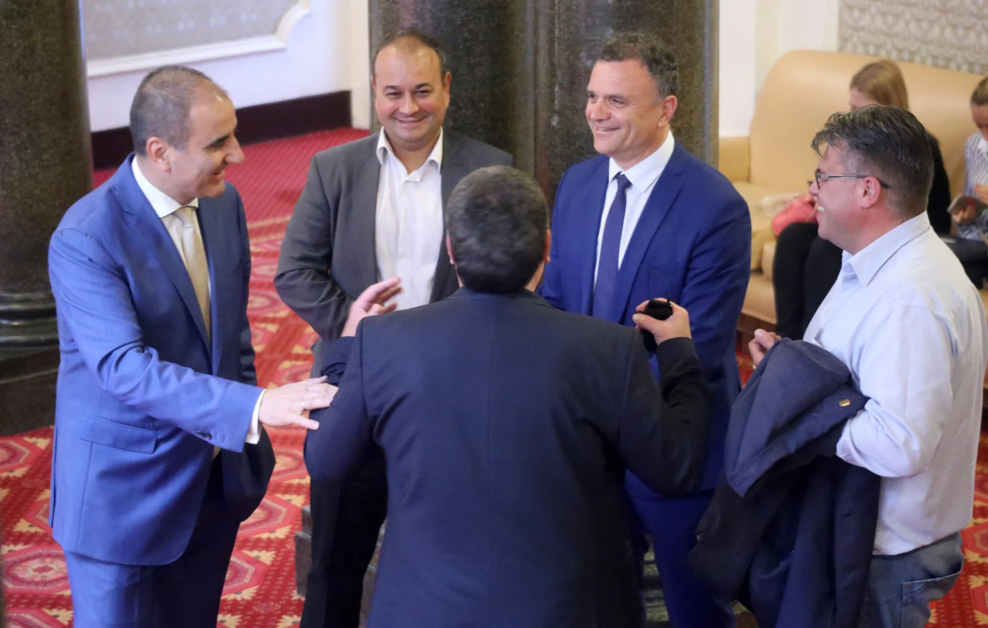 Парламент Цветан Цветанов