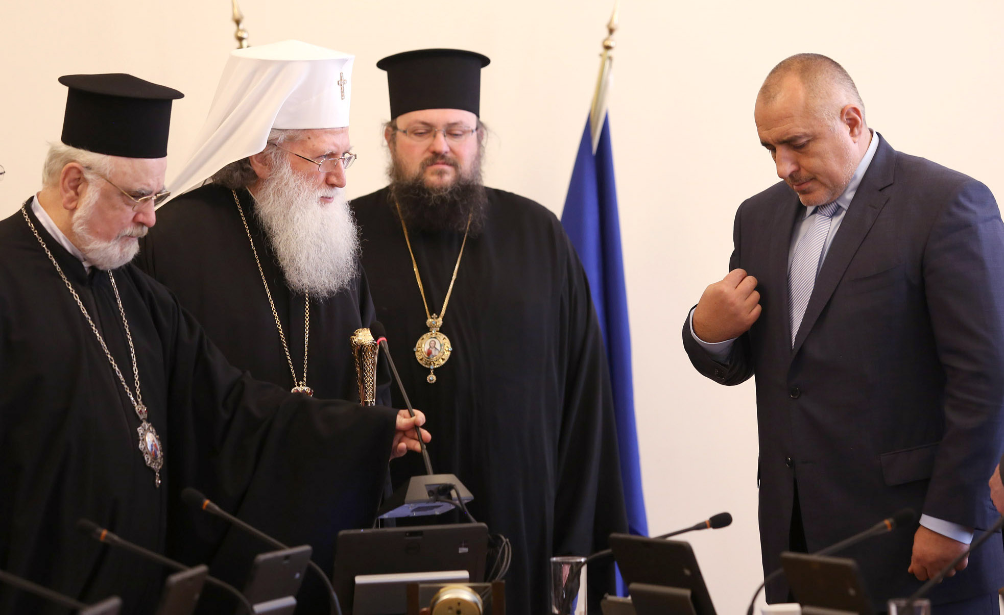 Министерски съвет заседание - благословия на патриарх Неофит