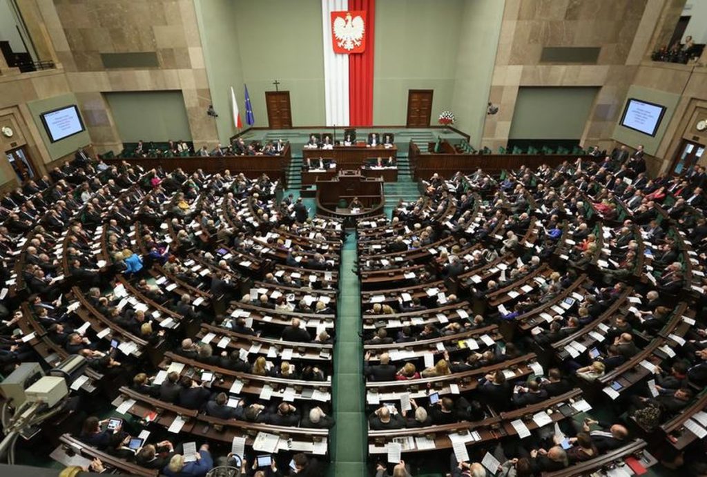 полски парламент варшава сейм