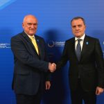 България ще участва в създаването на коридор за пренос на „зелена“ енергия от Азербайджан към Европа