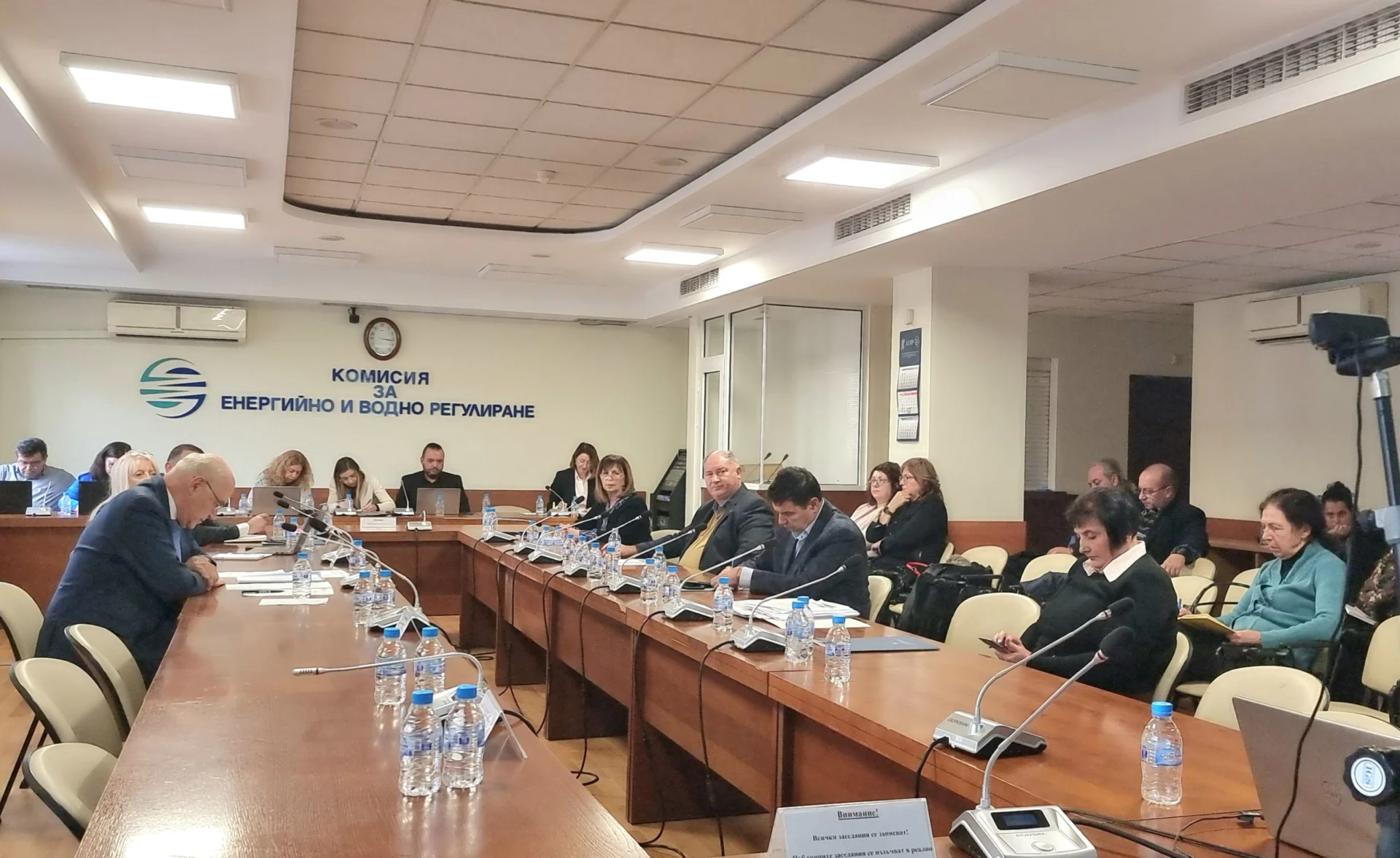 Позицията на обществения защитник бе представена днес от експерта на институцията Цветанка Илиева на заседанието в Комисията за енергийно и водно регулиране (КЕВР)
