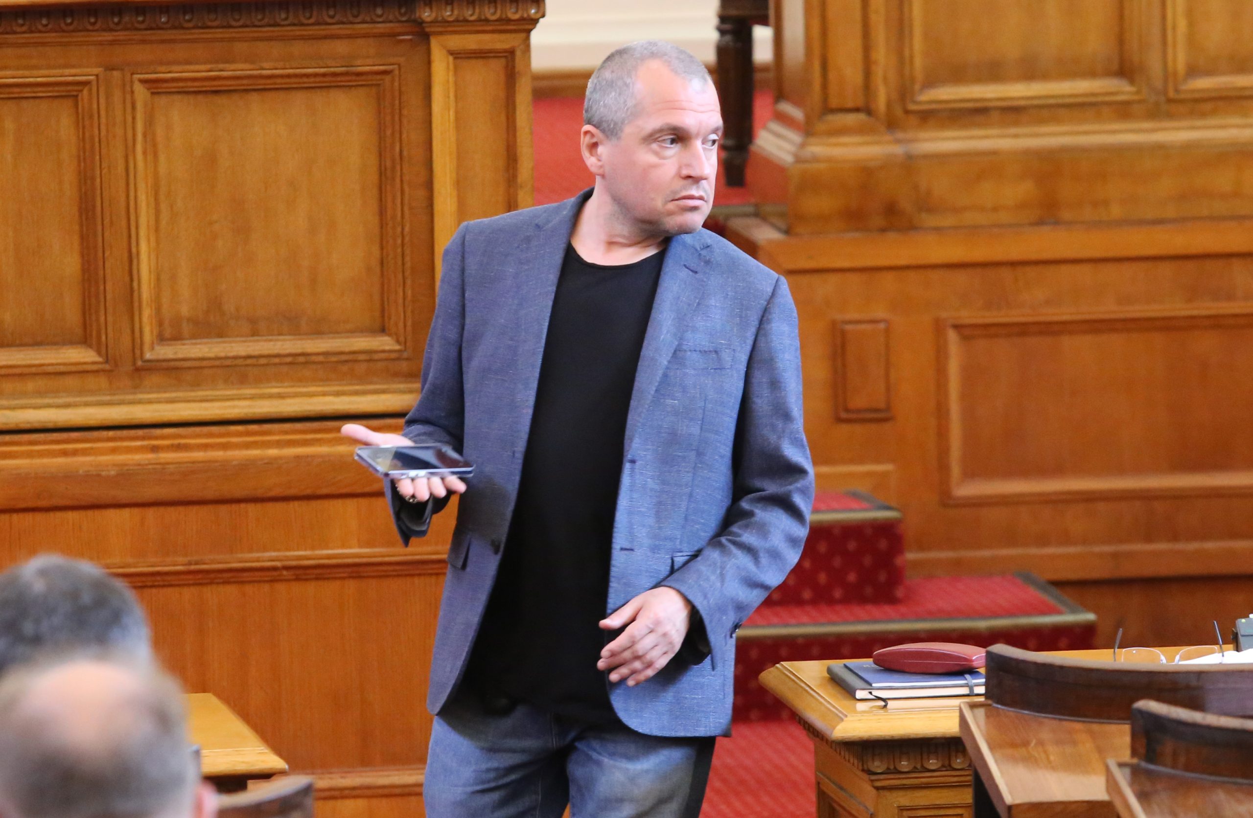 Парламент вот на недоверие към кабинета на Кирил Петков  Тошко Йорданов