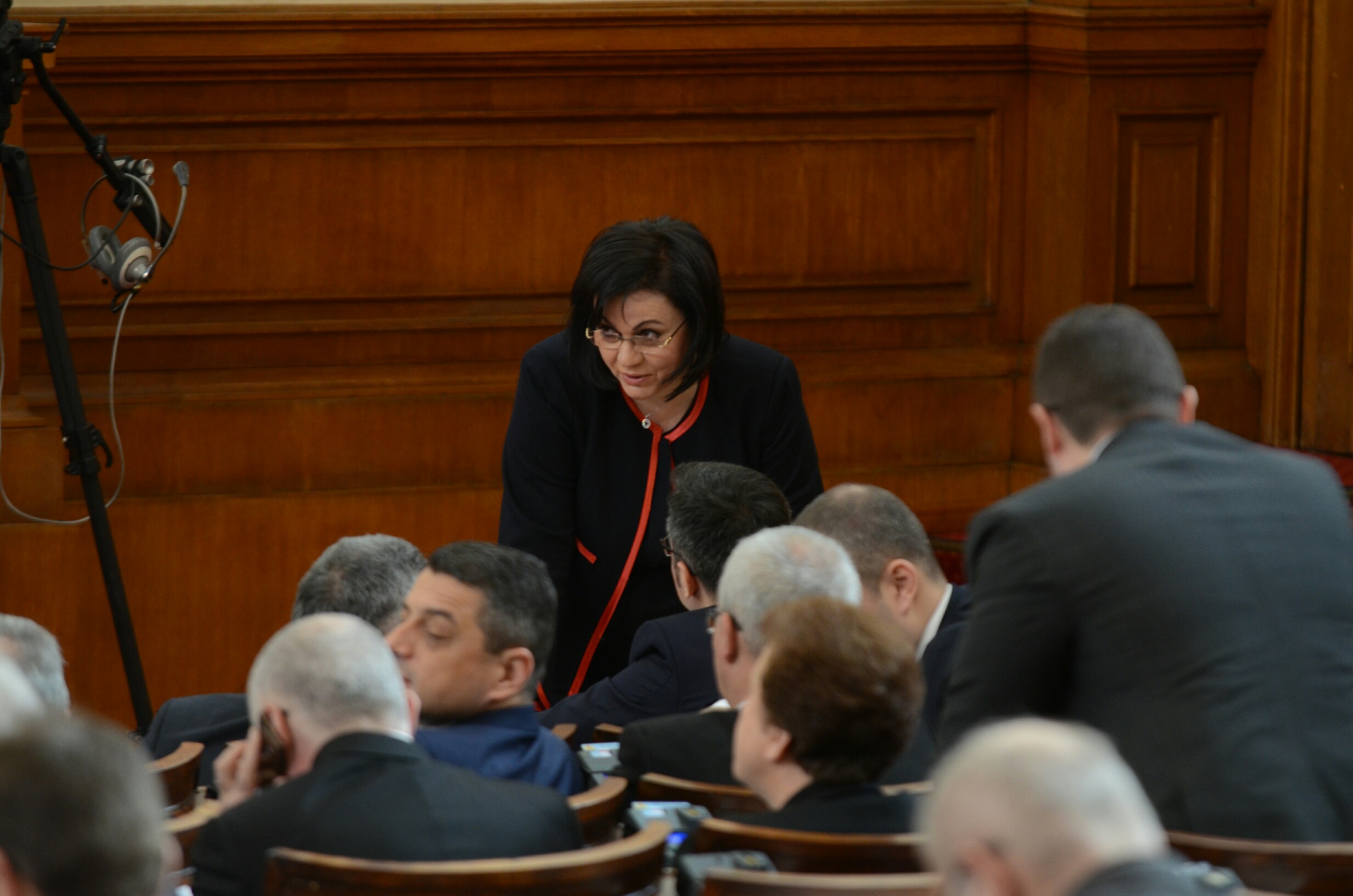 Парламент дебати изтребители
