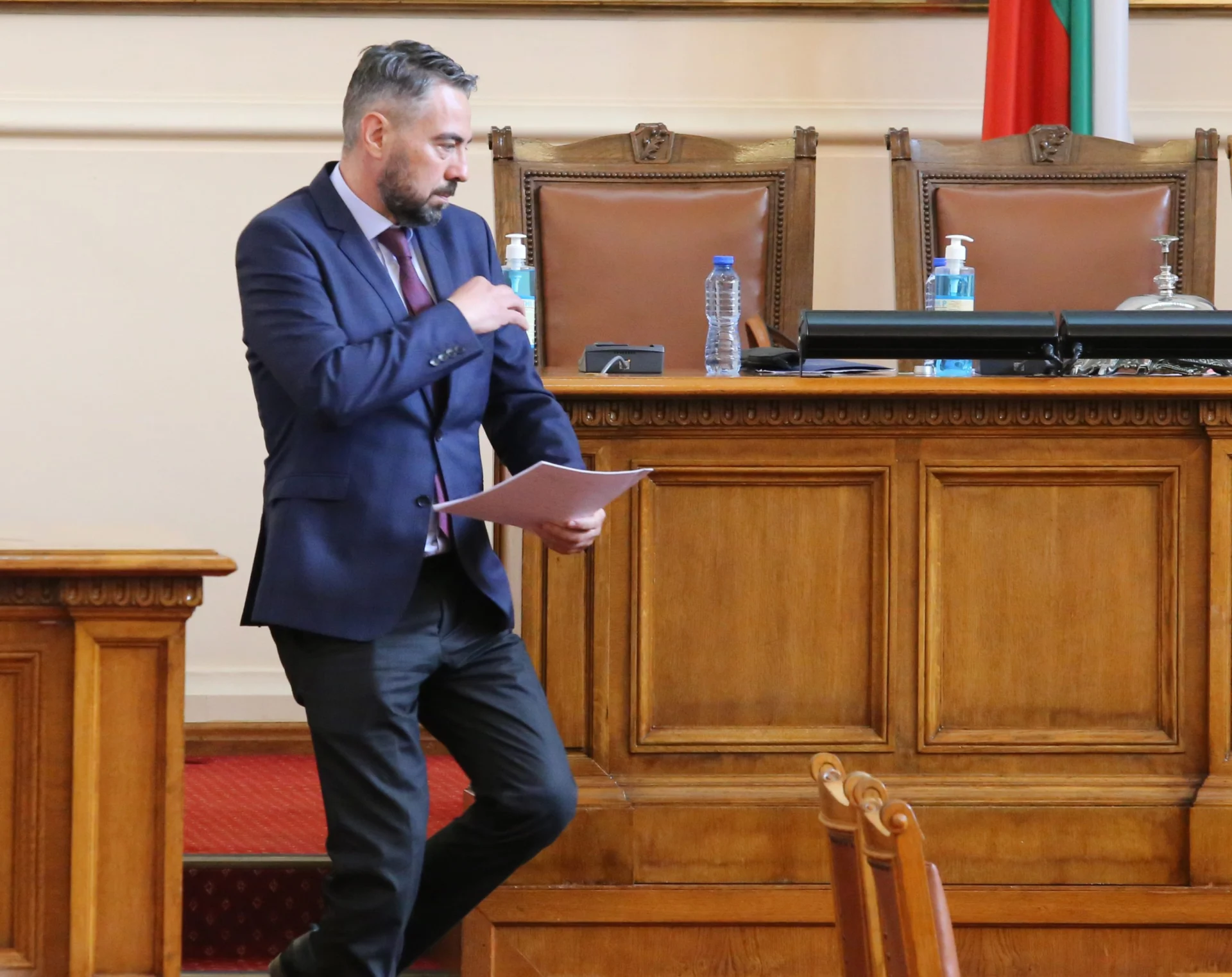 Парламент Андрей Живков