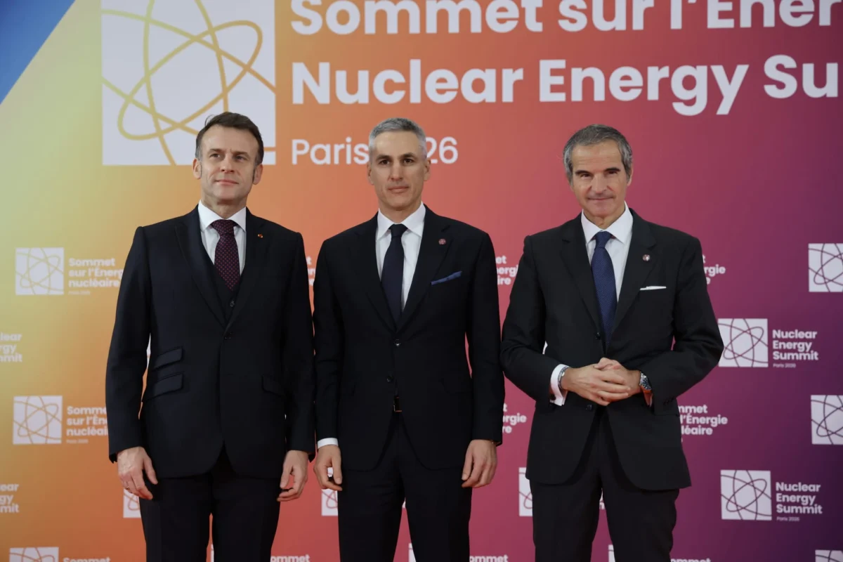 Гюров участва в среща на върха за ядрената енергия в Париж