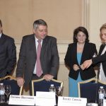 Заплатите на банковите мениджъри ще си останат добре съхранява тайна.